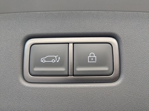 New 2026 Kia EV9 Wind image 16