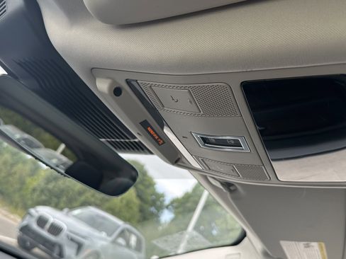 Used 2023 Land Rover Discovery Sport SE R-Dynamic image 28