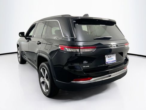 Used 2023 Jeep Grand Cherokee Limited image 7