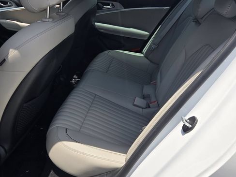 Used 2023 Genesis G70 2.0T w/ Sport Prestige Package RWD image 11