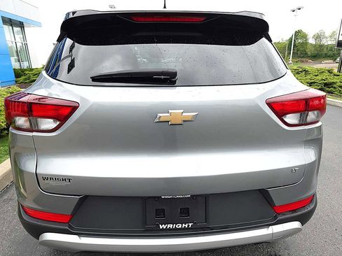Used 2025 Chevrolet TrailBlazer LT AWD/4WD image 4