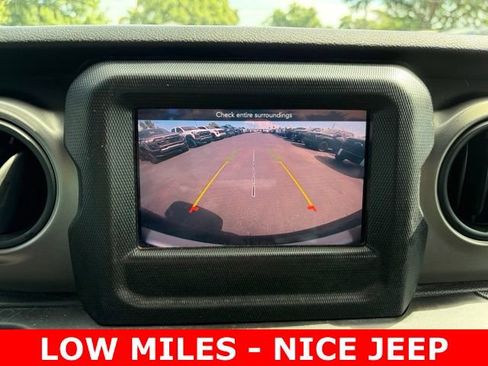 Used 2020 Jeep Wrangler Unlimited Sport S AWD/4WD image 23