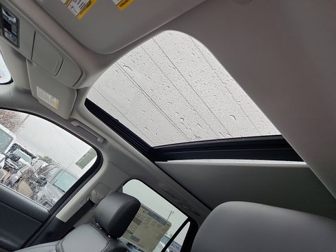 New 2026 Ford Expedition Active image 10