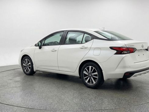 Used 2025 Nissan Versa SV image 6