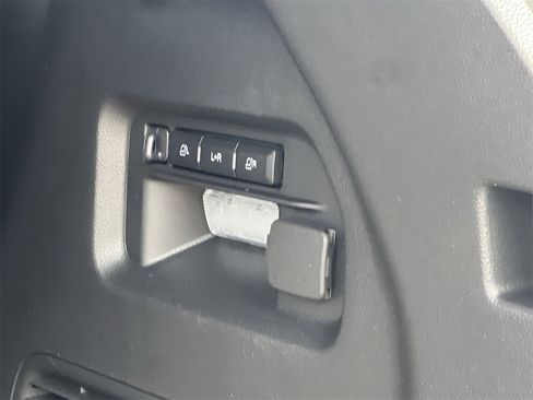 New 2026 Ford Explorer Platinum image 25