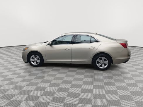 Used 2016 Chevrolet Malibu LT image 28