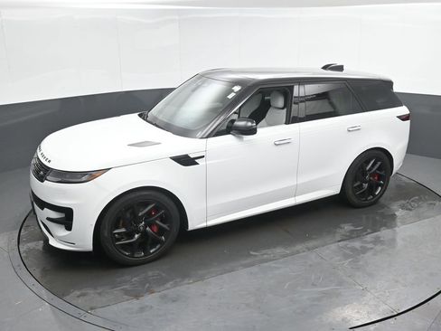 Used 2024 Land Rover Range Rover Sport Dynamic SE AWD/4WD image 35