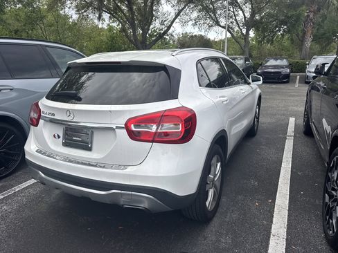 Used 2020 Mercedes-Benz GLA 250 GLA 250 w/ Convenience Package image 2