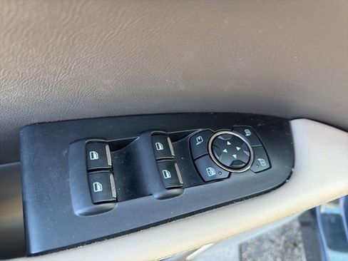 Used 2023 Lincoln Nautilus Reserve w/ Equipment Group 202A image 19