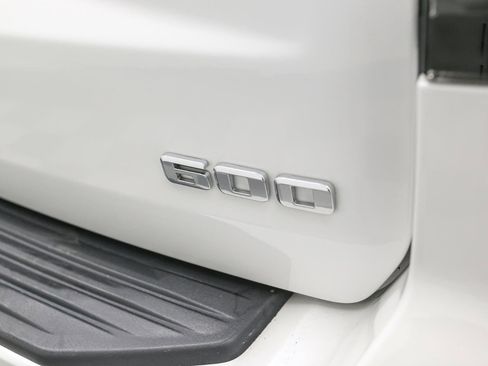 Used 2021 Cadillac Escalade Premium Luxury w/ Performance Package image 11