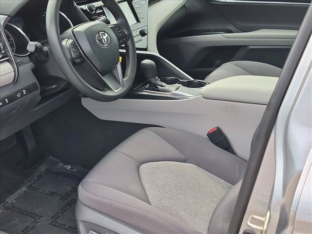 Used 2019 Toyota Camry LE FWD image 15