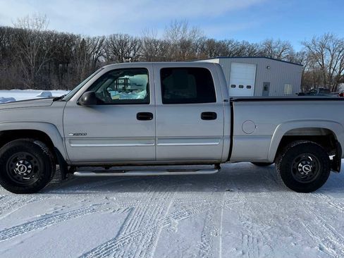 Used 2004 Chevrolet Silverado 2500 LS image 6