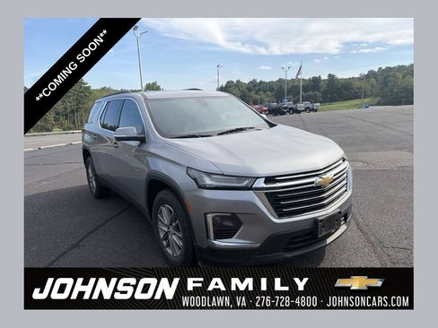 Used 2023 Chevrolet Traverse LT w/ LPO, Floor Liner Package AWD/4WD image 1