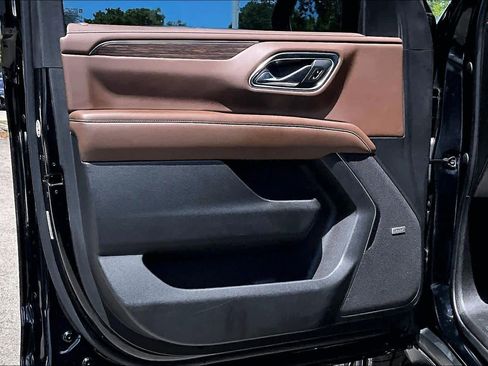 Used 2021 Chevrolet Tahoe High Country image 25