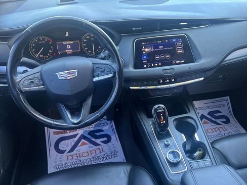 Used 2020 Cadillac XT4 Premium Luxury w/ Driver Awareness Package FWD image 10