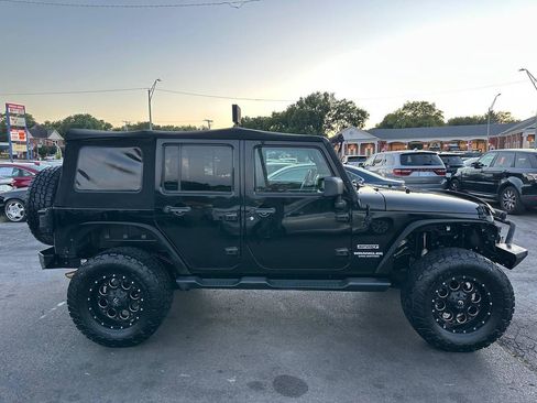 Used 2013 Jeep Wrangler Unlimited Sport AWD/4WD image 11