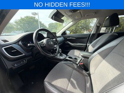 Used 2021 Kia Seltos S FWD image 14