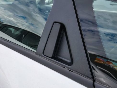 Certified 2025 Kia K4 FWD image 10