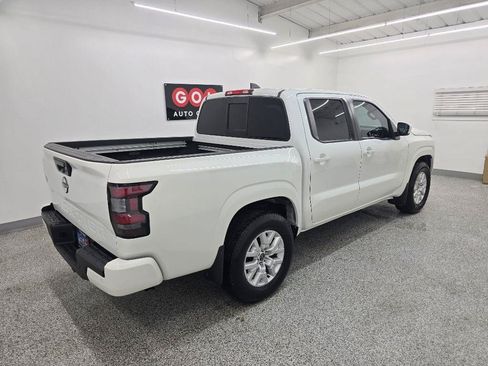 Used 2022 Nissan Frontier SV RWD image 7