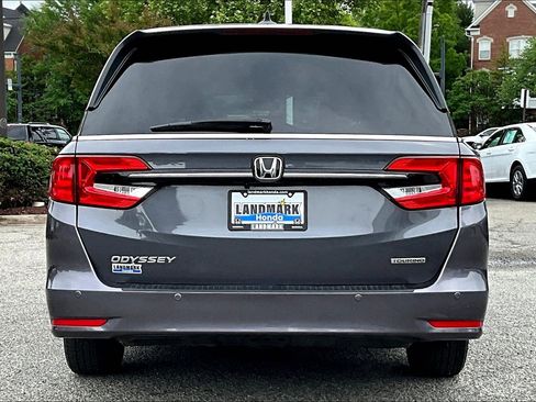 Used 2023 Honda Odyssey Touring image 4