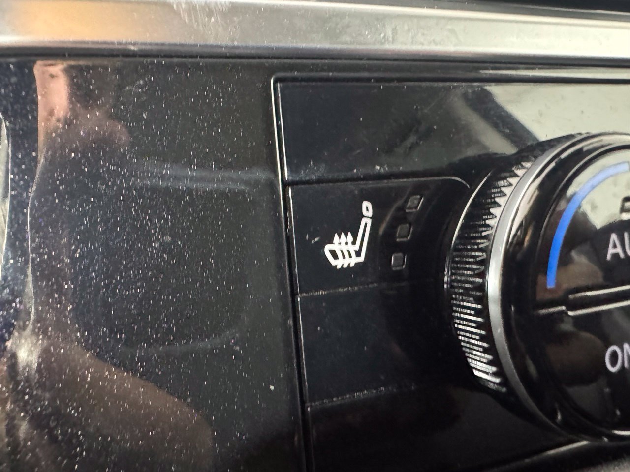 Used 2024 Nissan Pathfinder SL AWD/4WD image 22