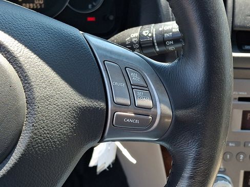 Used 2009 Subaru Outback 2.5i Limited AWD/4WD image 21