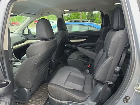 Used 2019 Subaru Ascent Premium w/ Popular Package #2A AWD/4WD image 3
