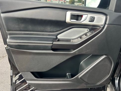 Used 2020 Ford Explorer ST w/ ST Street Pack image 37