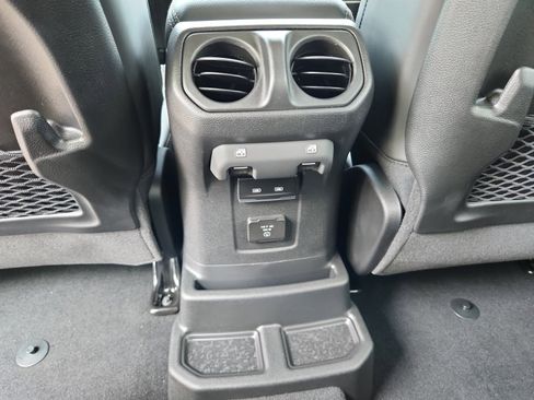 New 2025 Jeep Wrangler Unlimited Rubicon 392 image 32