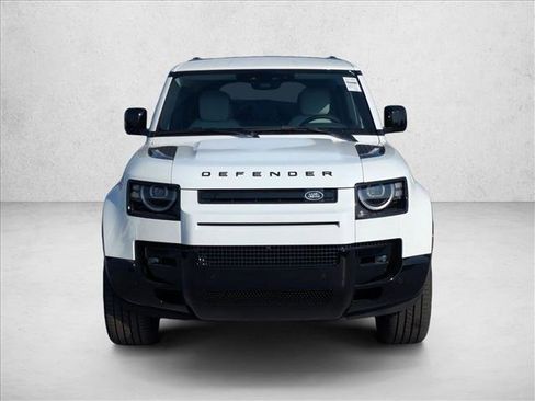 New 2026 Land Rover Defender 110 X-Dynamic SE image 6