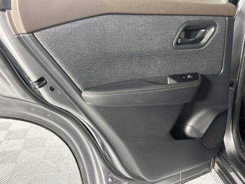 Certified 2021 Nissan Rogue S image 29