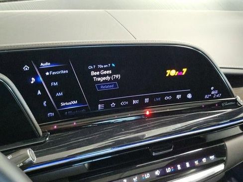 Certified 2024 Cadillac Escalade V w/ Heavy-Duty Trailer Package image 25