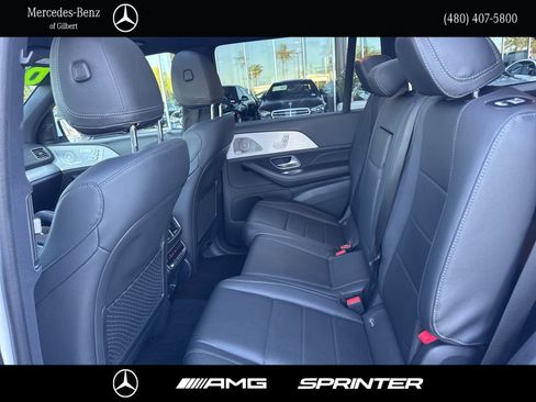 Used 2024 Mercedes-Benz GLS 450 4MATIC image 19