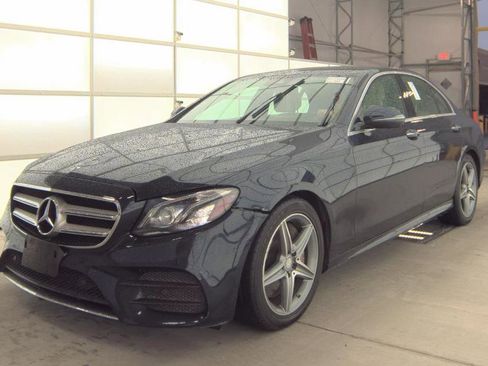 Used 2017 Mercedes-Benz E 300 4MATIC w/ Premium 2 Package image 2