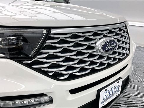 Certified 2021 Ford Explorer Platinum w/ Equipment Group 601A AWD/4WD image 29