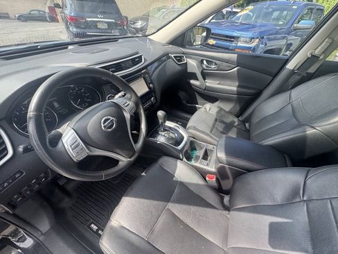 Used 2015 Nissan Rogue SL w/ SL Premium Package AWD/4WD image 36