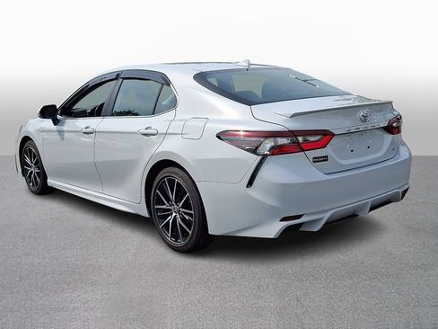 Used 2024 Toyota Camry SE FWD image 6