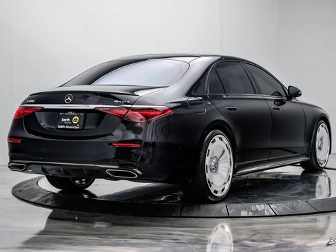 Used 2024 Mercedes-Benz S 580 4MATIC Sedan w/ AMG Line image 17
