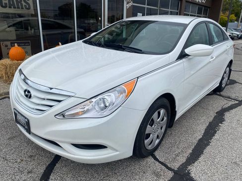 Used 2011 Hyundai Sonata GLS FWD image 1