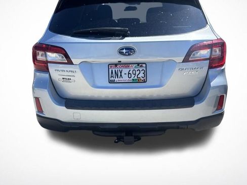 Used 2017 Subaru Outback 2.5i Premium AWD/4WD image 7