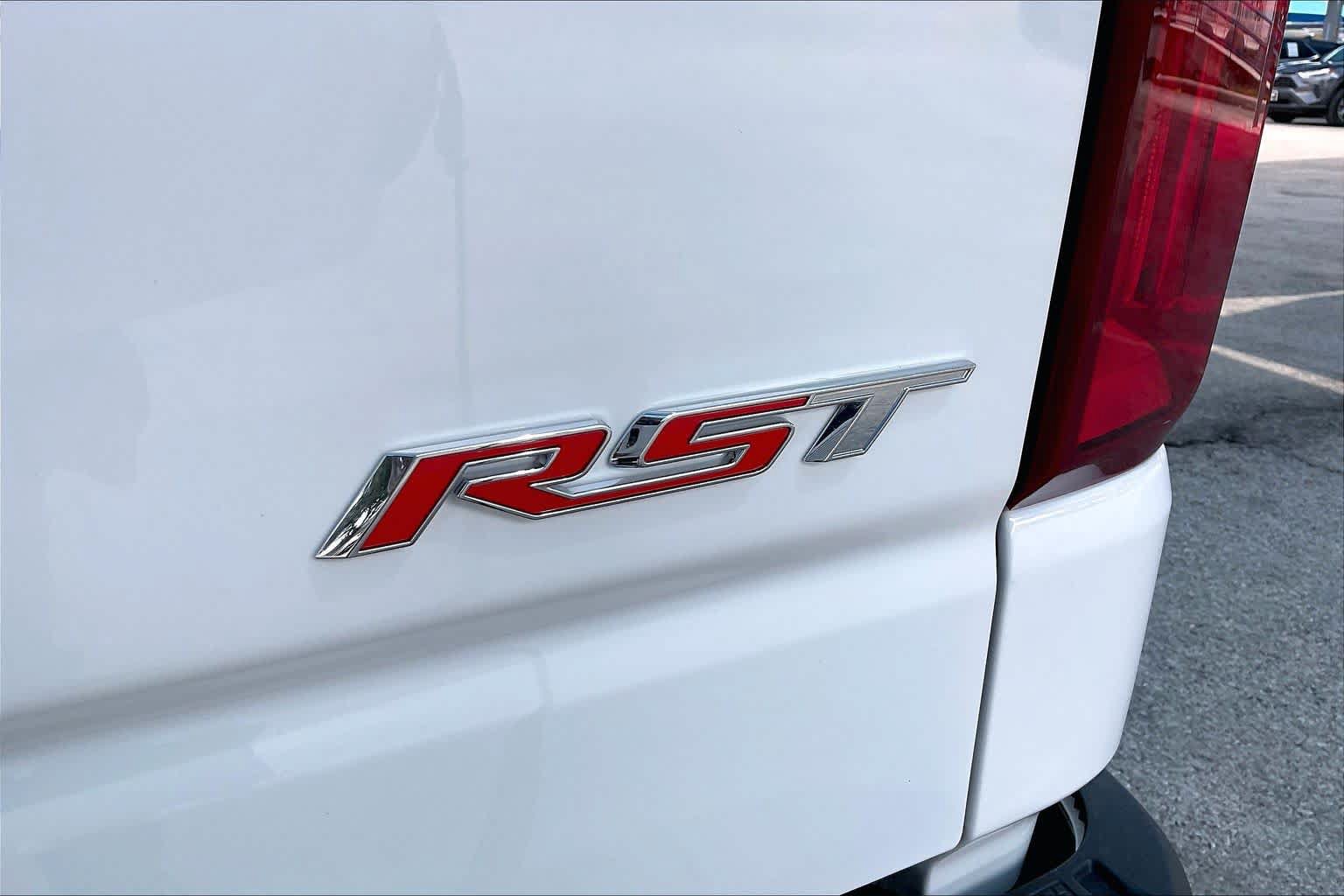 New 2026 Chevrolet Silverado 1500 RST w/ RST Select Package AWD/4WD image 15