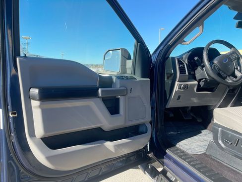 Used 2015 Ford F150 XLT w/ Equipment Group 302A Luxury image 19