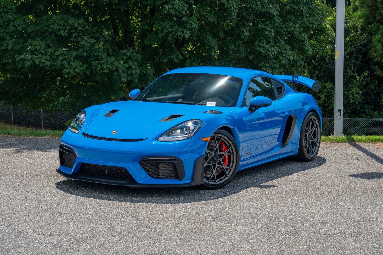 Certified 2025 Porsche 718 Cayman GT4 RS w/ Chrono Package RWD image 1