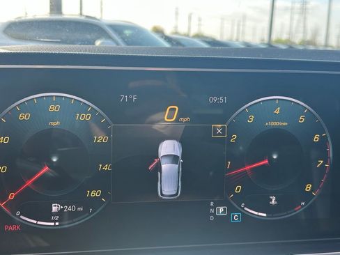 Used 2020 Mercedes-Benz GLE 350 w/ Premium Package image 26