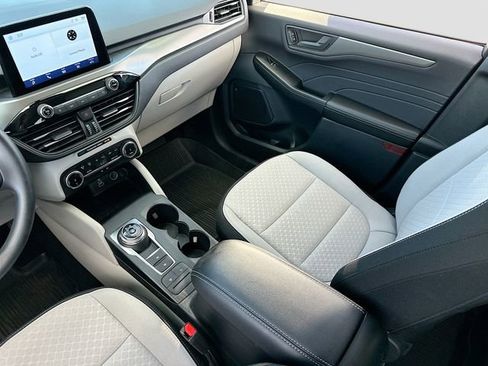 Used 2025 Ford Escape Active image 21