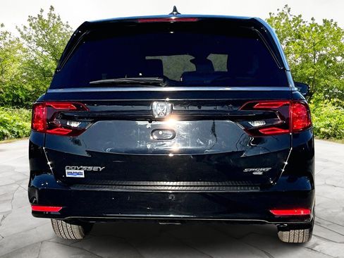 Used 2024 Honda Odyssey Sport image 4