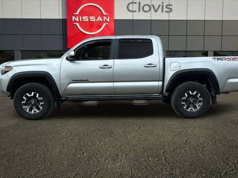 Used 2023 Toyota Tacoma TRD Off-Road image 6