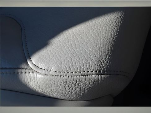 Used 2025 Volvo S60 B5 Plus image 30