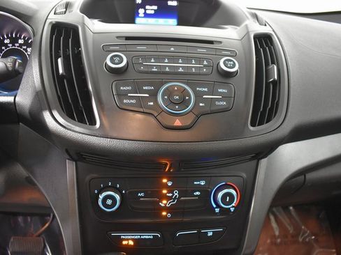 Used 2017 Ford Escape S image 19