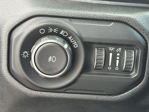 Used 2020 Jeep Wrangler Unlimited Sport AWD/4WD image 35